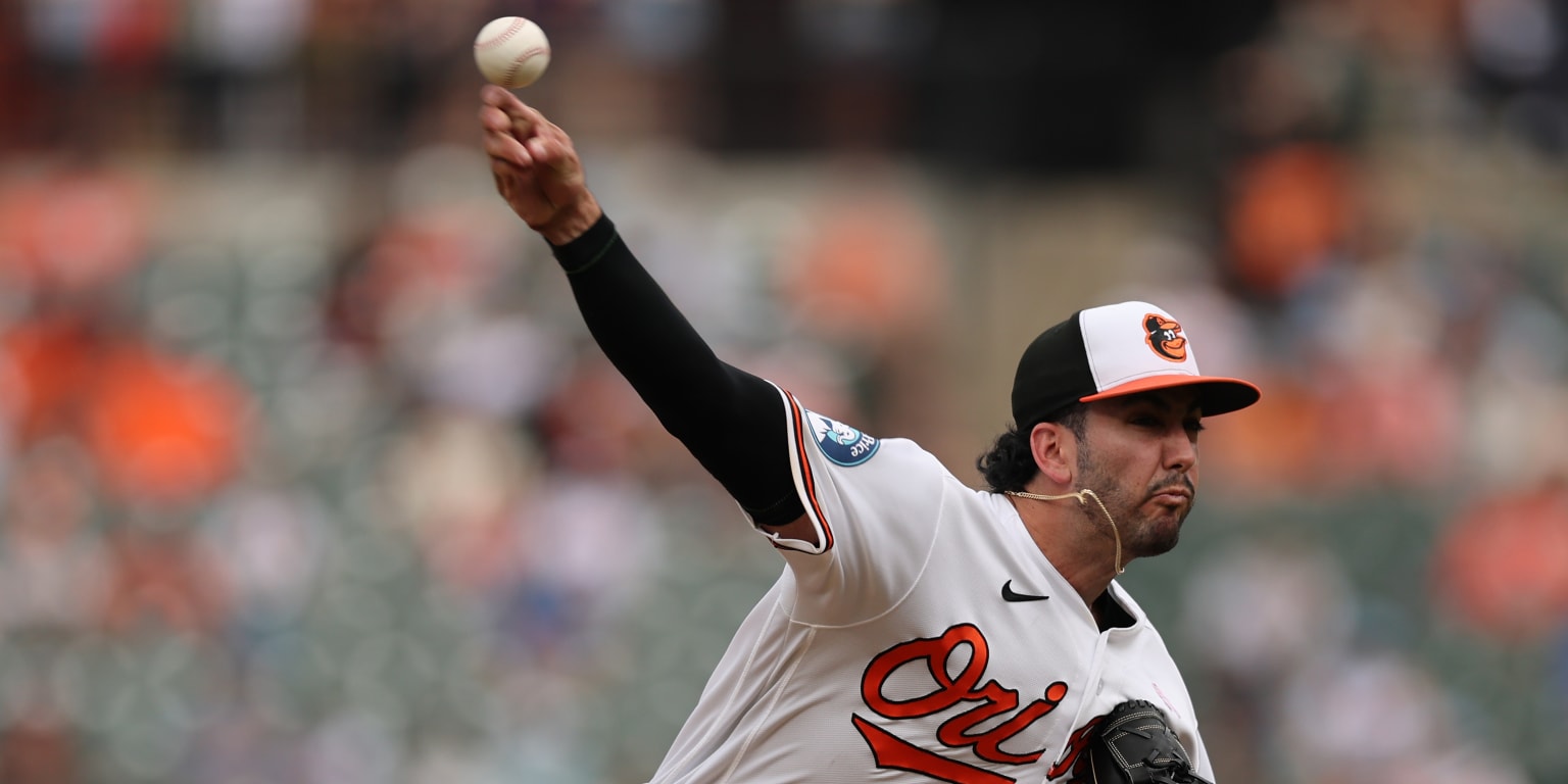 O's reliever drops gender reveal straight into TV camera, after retiring the side