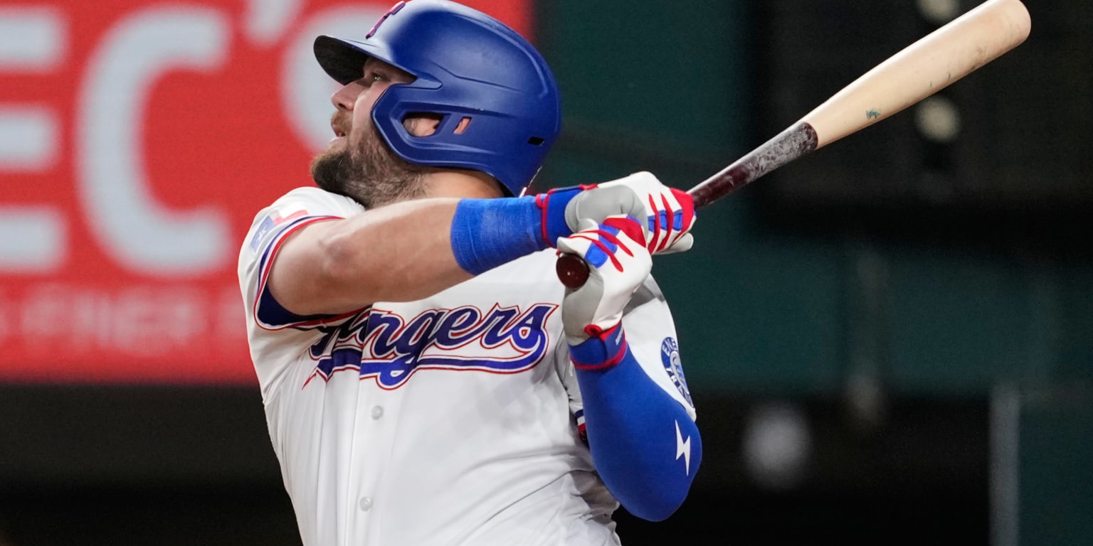 Burger delivers on SpongeBob Night as his 'swagger' leads to walk-off