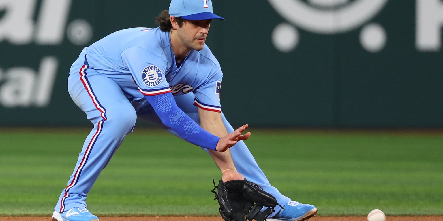 Smith diagnosed with viral meningitis; Rangers to reassess once he recovers