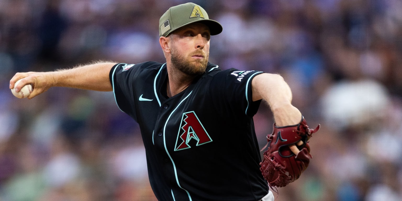 Kelly throws first career complete game -- and does it at Coors Field!