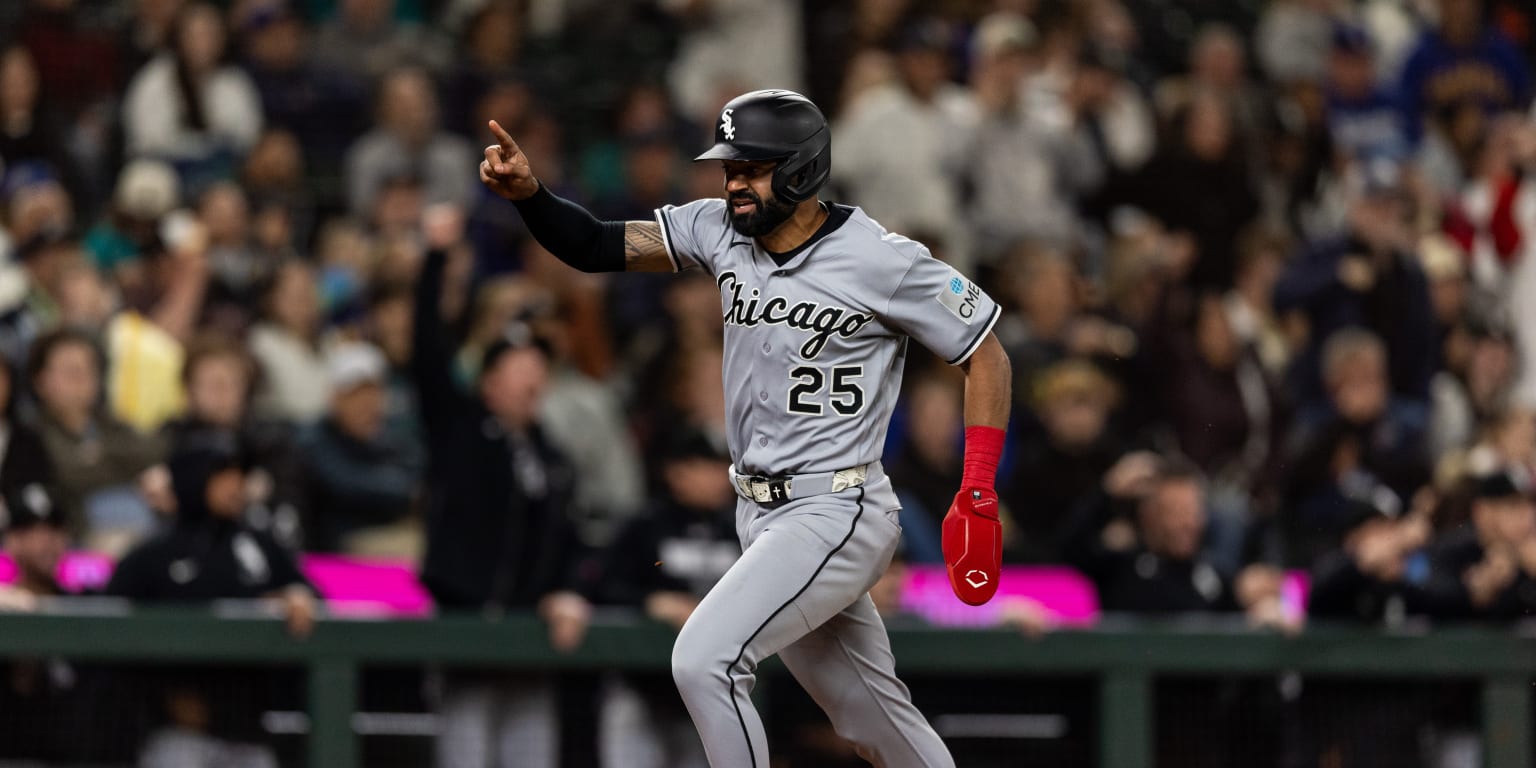 White Sox never say die, strike twice in ninth to win