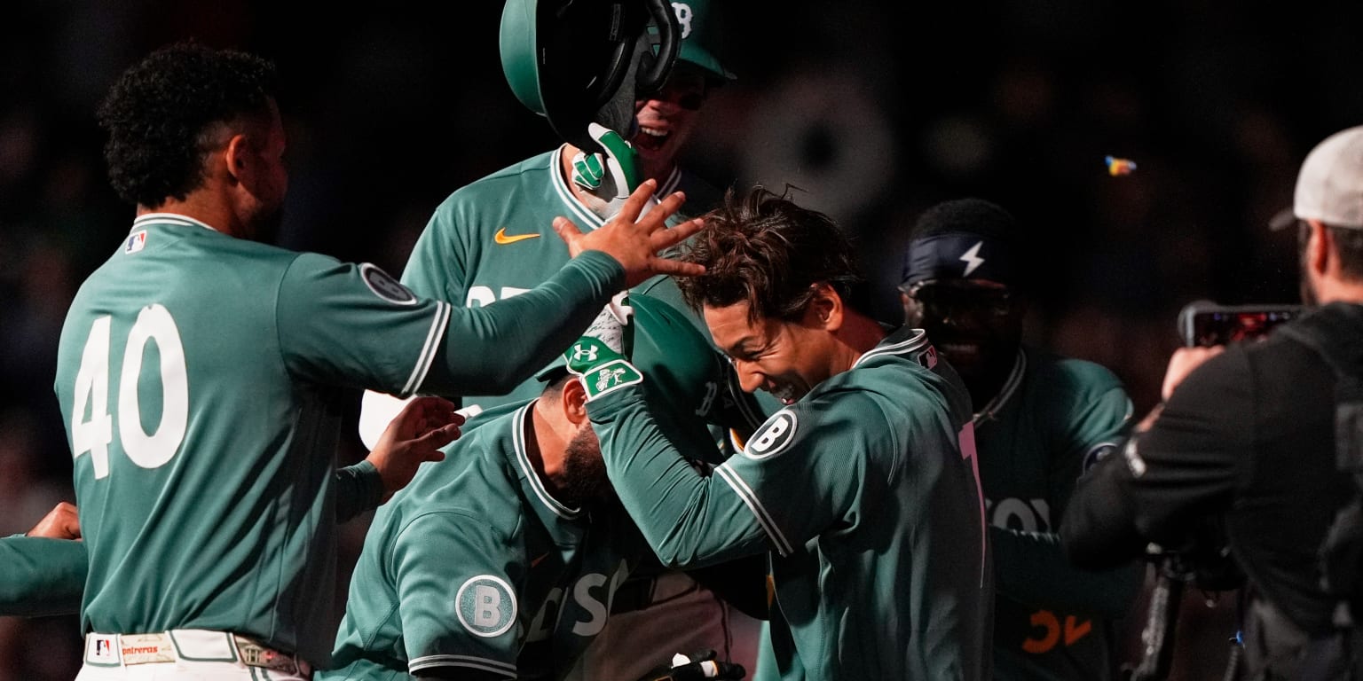 Fresh off sweep, Sox hoping to recapture Fenway magic -- and offense