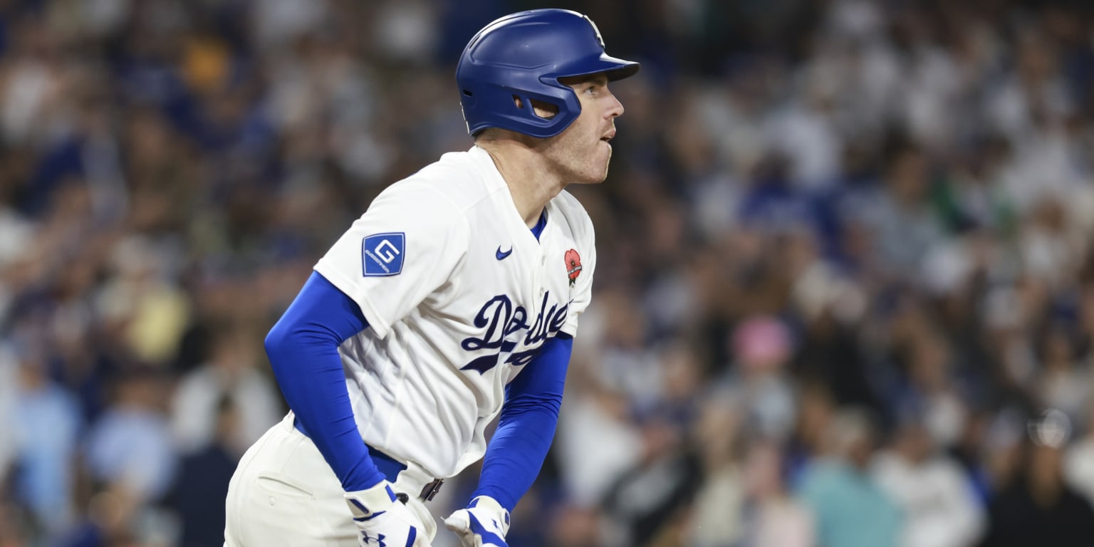 Dodgers mount comeback after bullpen's historic scoreless streak ends