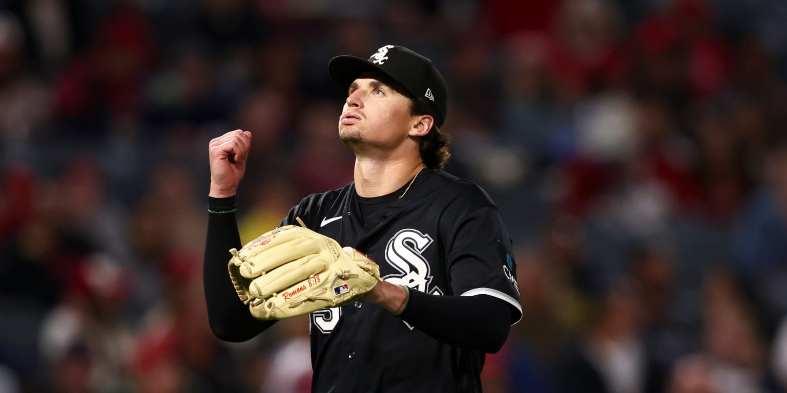 Martin off to Cy Young-worthy start -- just don't ask him about it