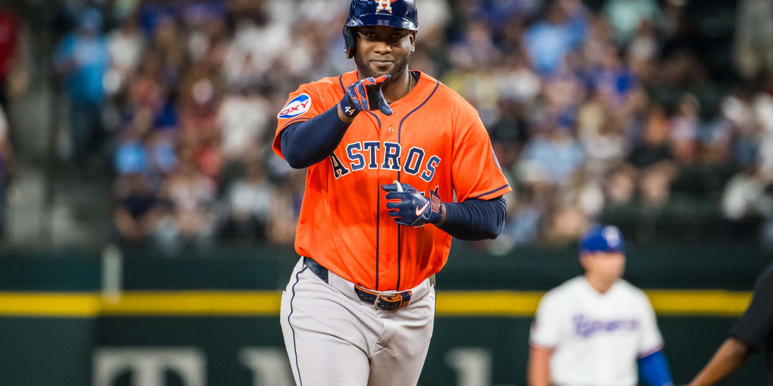 Why Yordan's 2nd straight 2-HR day left teammates and opponents speechless