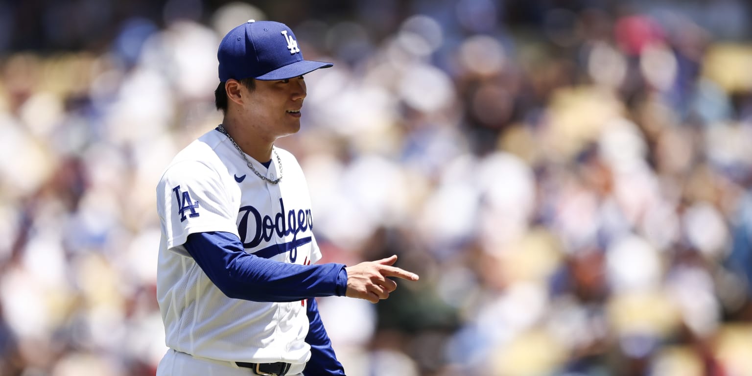 Yamamoto racks up 10 K's while holding Phillies scoreless