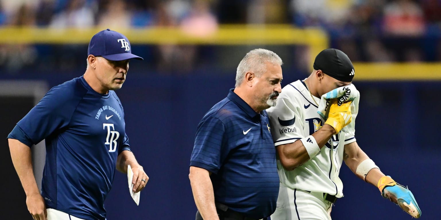 Simpson, Walls exit game vs. Tigers with injuries
