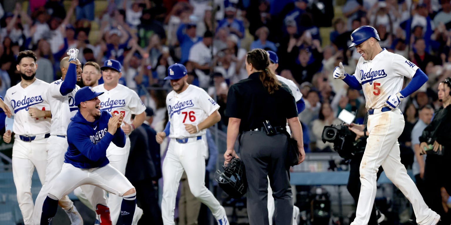 'Freddie just has that aura': Freeman lifts Dodgers with 20th career walk-off hit