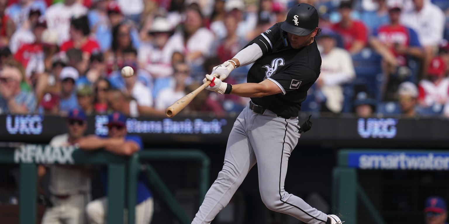 White Sox Blow Past Phillies With Early Explosion; Gonzalez Reaches Milestone