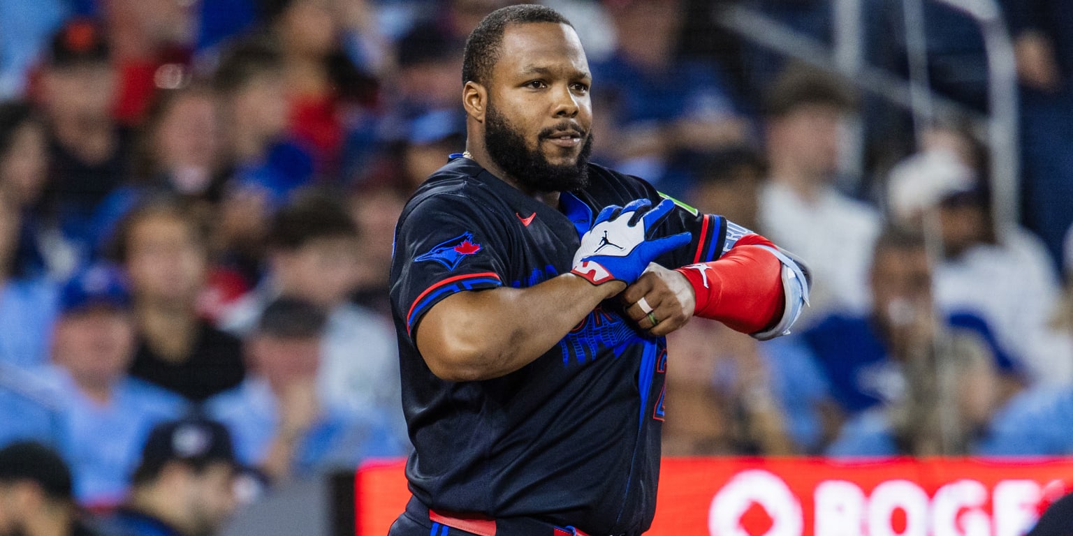 Vladimir Guerrero Jr. fora da escalação dos Blue Jays no sábado devido a desconforto nas costas