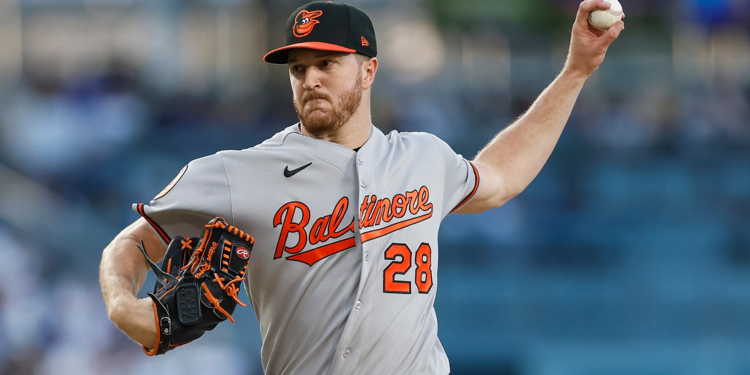 Rogers flips script in pitchers' duel with Yamamoto in LA