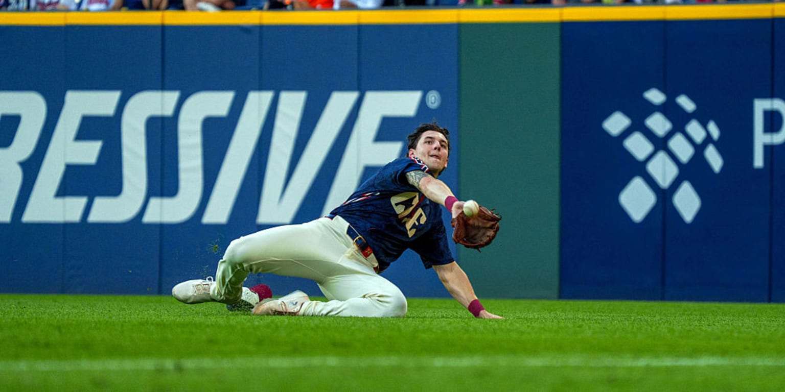 DeLauter (rib cage) resumes baseball activities, could return in upcoming homestand