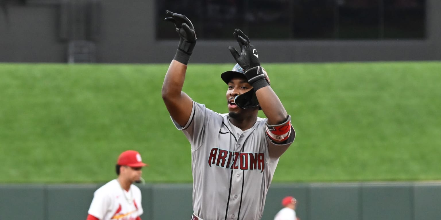 Get your Groover on! Rookie's first homer sparks D-backs offense