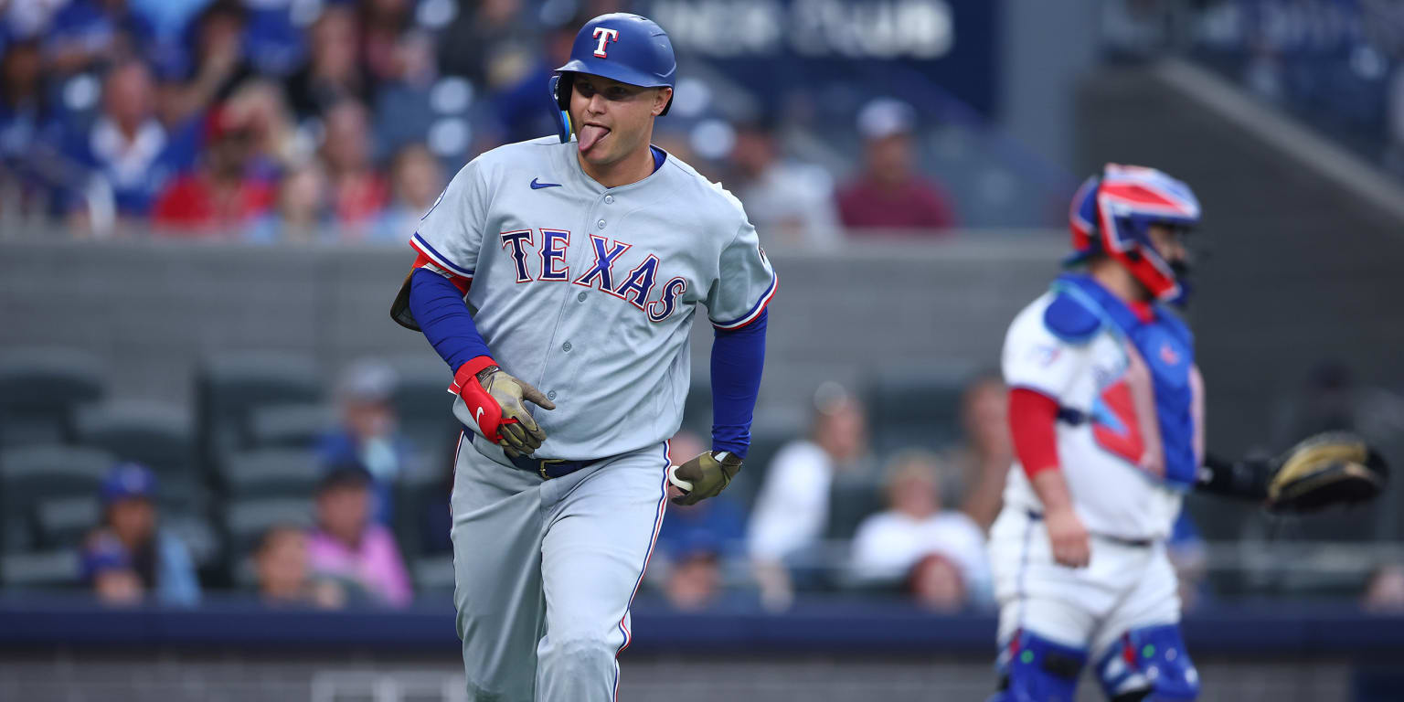Joc caps 11-pitch AB by kicking off Rangers' 3-HR night