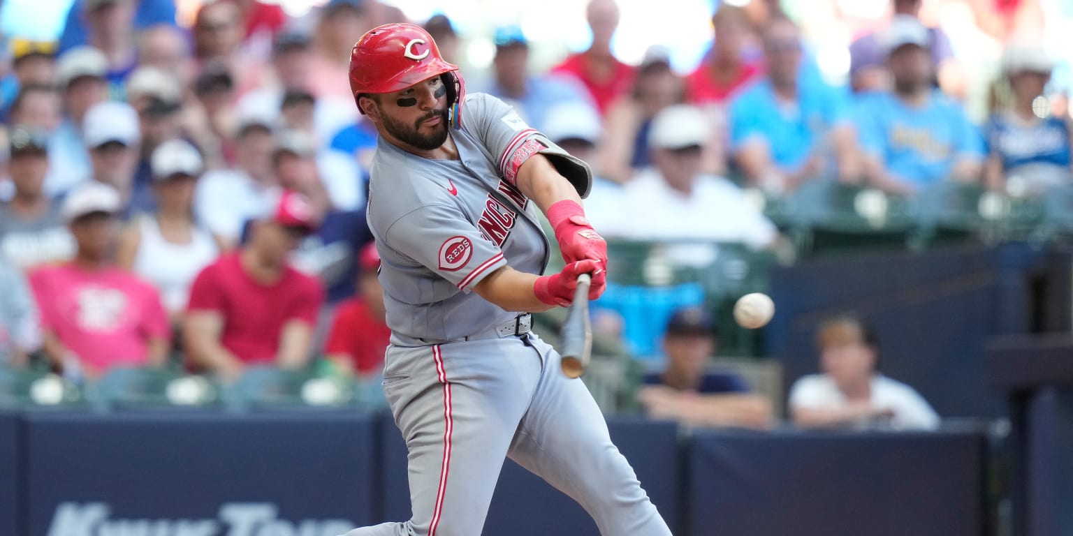Reds pounce on The Miz in fourth-inning offensive outburst