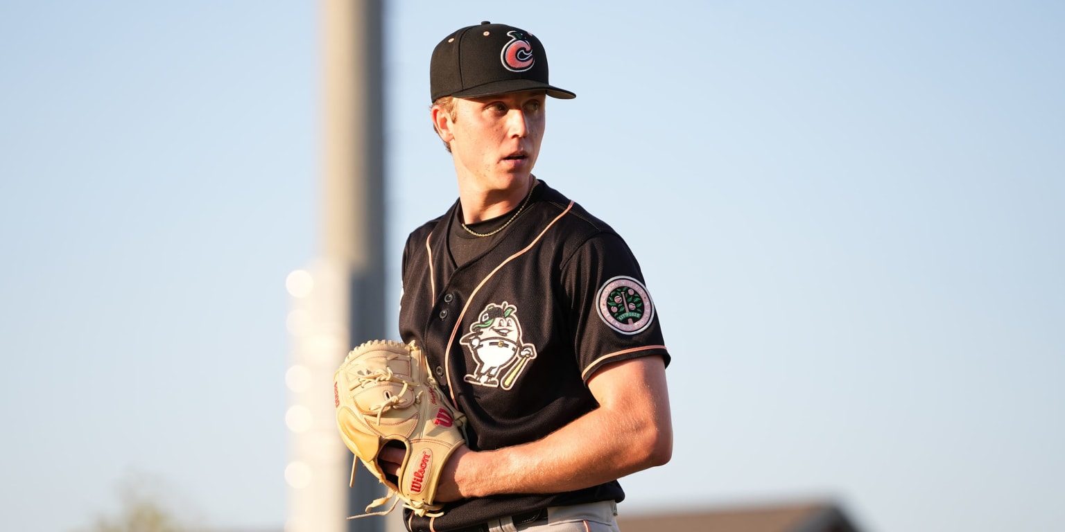 Braves call up No. 6 prospect Murphy, place Pérez on IL in flurry of moves
