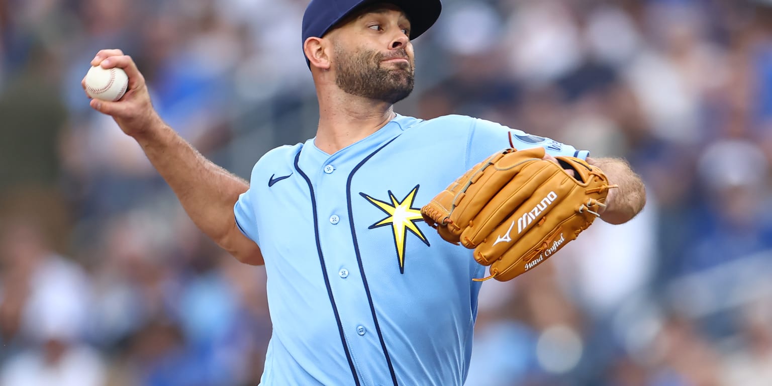 Martinez dominates Blue Jays to help halt five-game skid