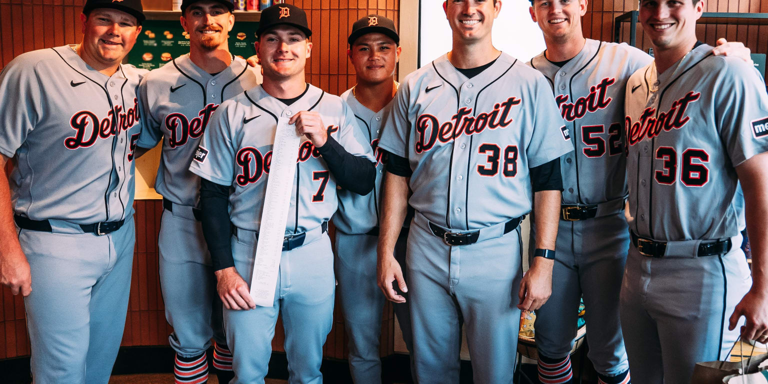 34 orders!? McGonigle leads Tigers rookies on legendary Wrigleyville coffee run