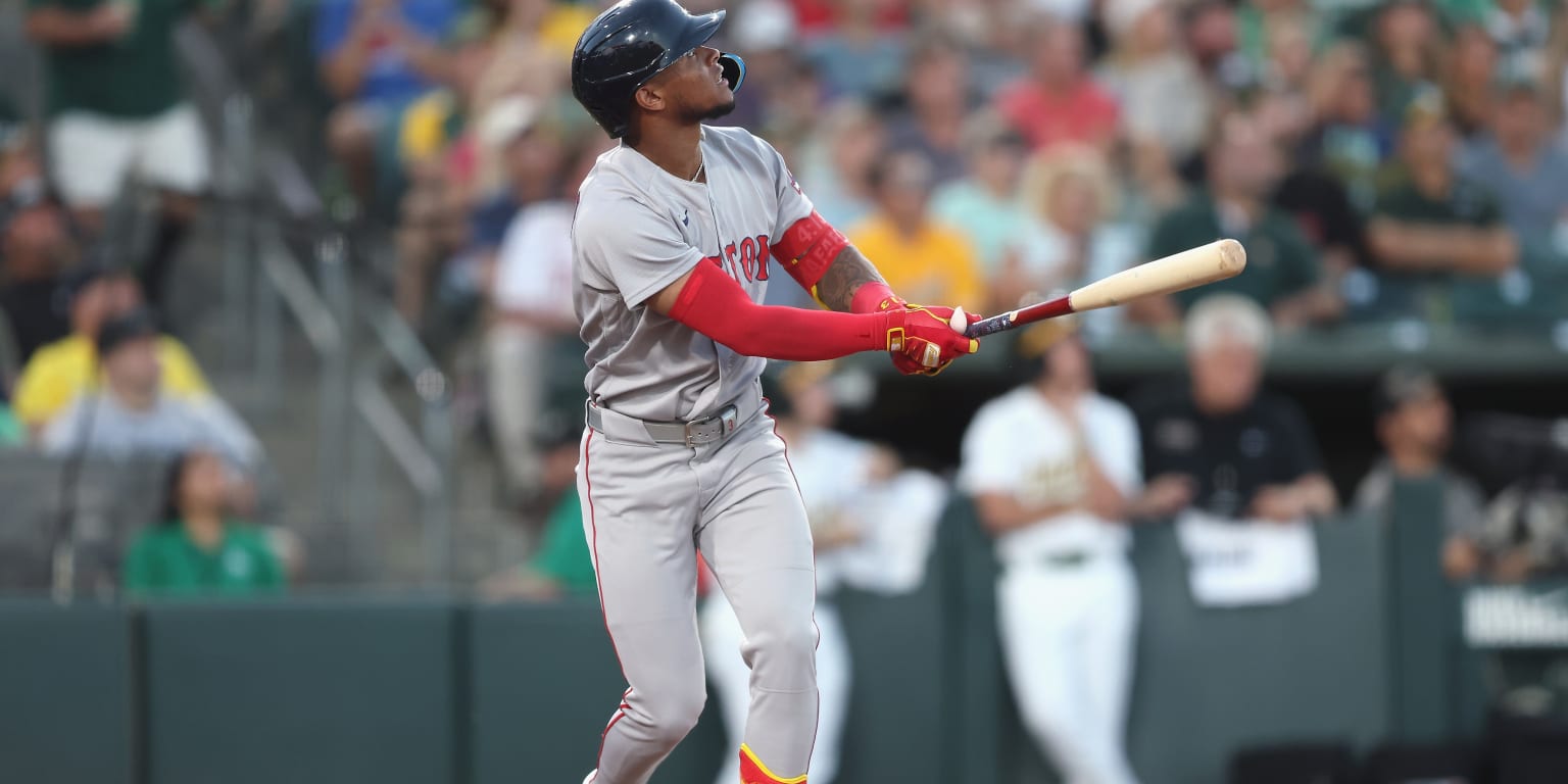 'Go ball, please': Rafaela’s 1st career slam lifts Red Sox to 10th straight road win