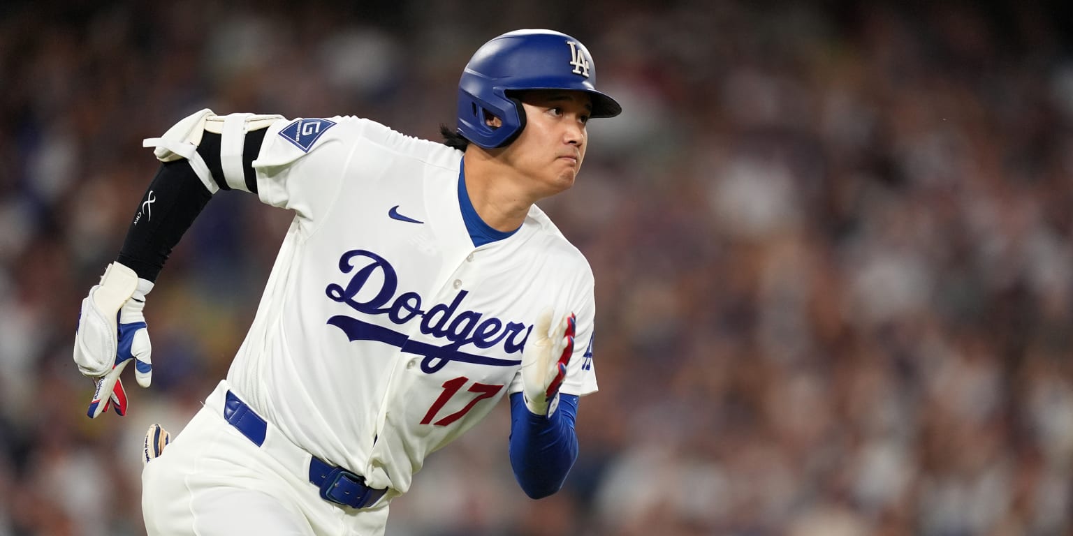 Ohtani (knee) not in Dodgers' lineup, but available to pinch-hit