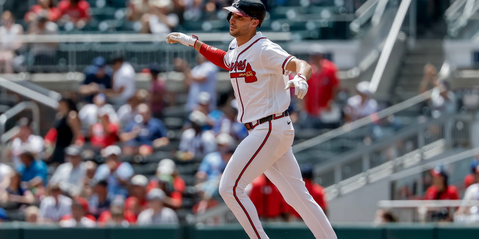 Olson's HR surge has Braves flying high with Deadline looming