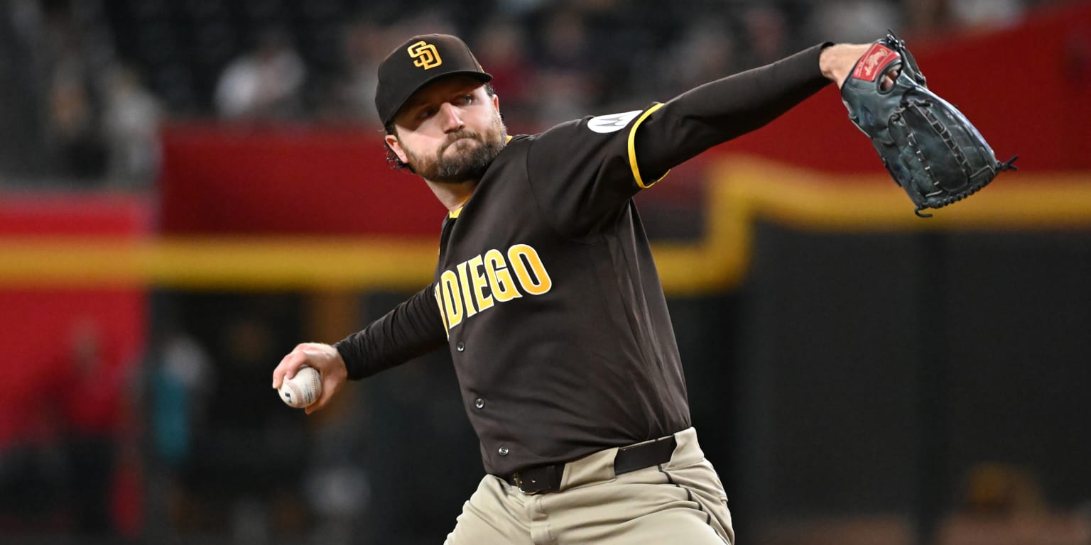 Mize's whirlwind week ends with rough Padres debut