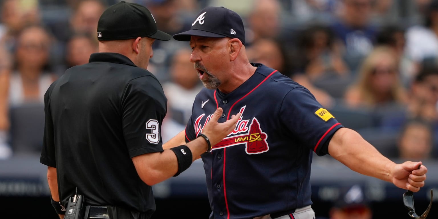 Weiss tossed after Sale gets called for run-scoring balk