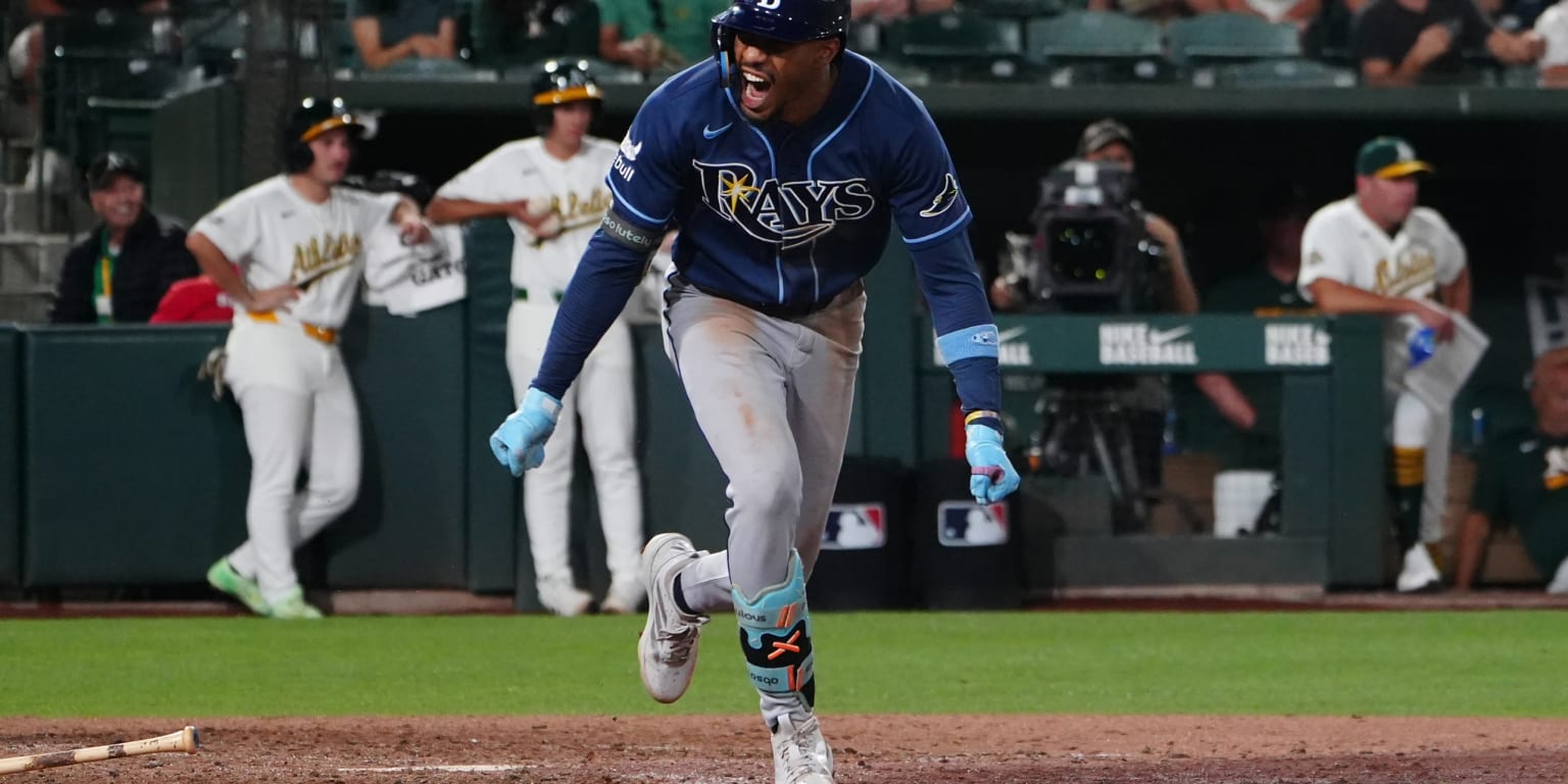 Rays Erupt for 8 Runs in 8th Inning to Extend Win Streak to 7