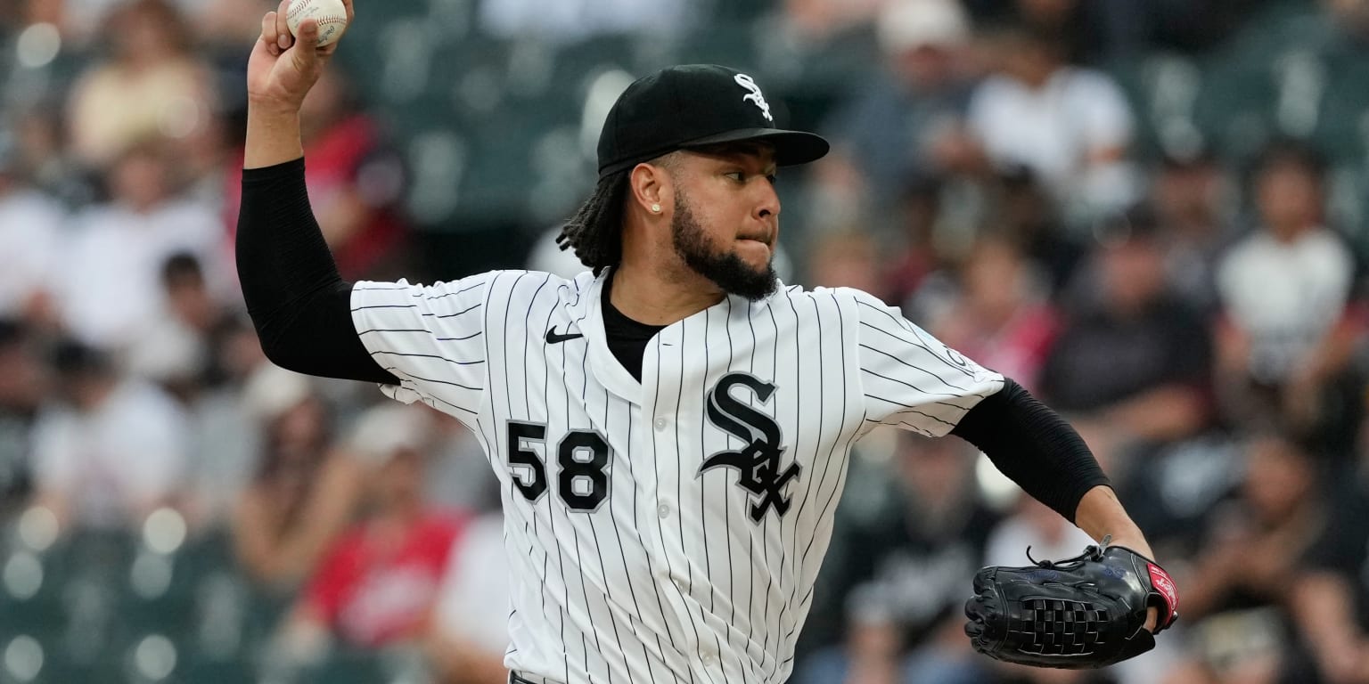Castillo shows why White Sox traded for him in 10-K outing: 'He's a dog'