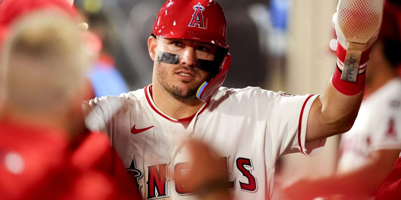Trout throws it back to 2018 with another big night for hot-hitting Halos