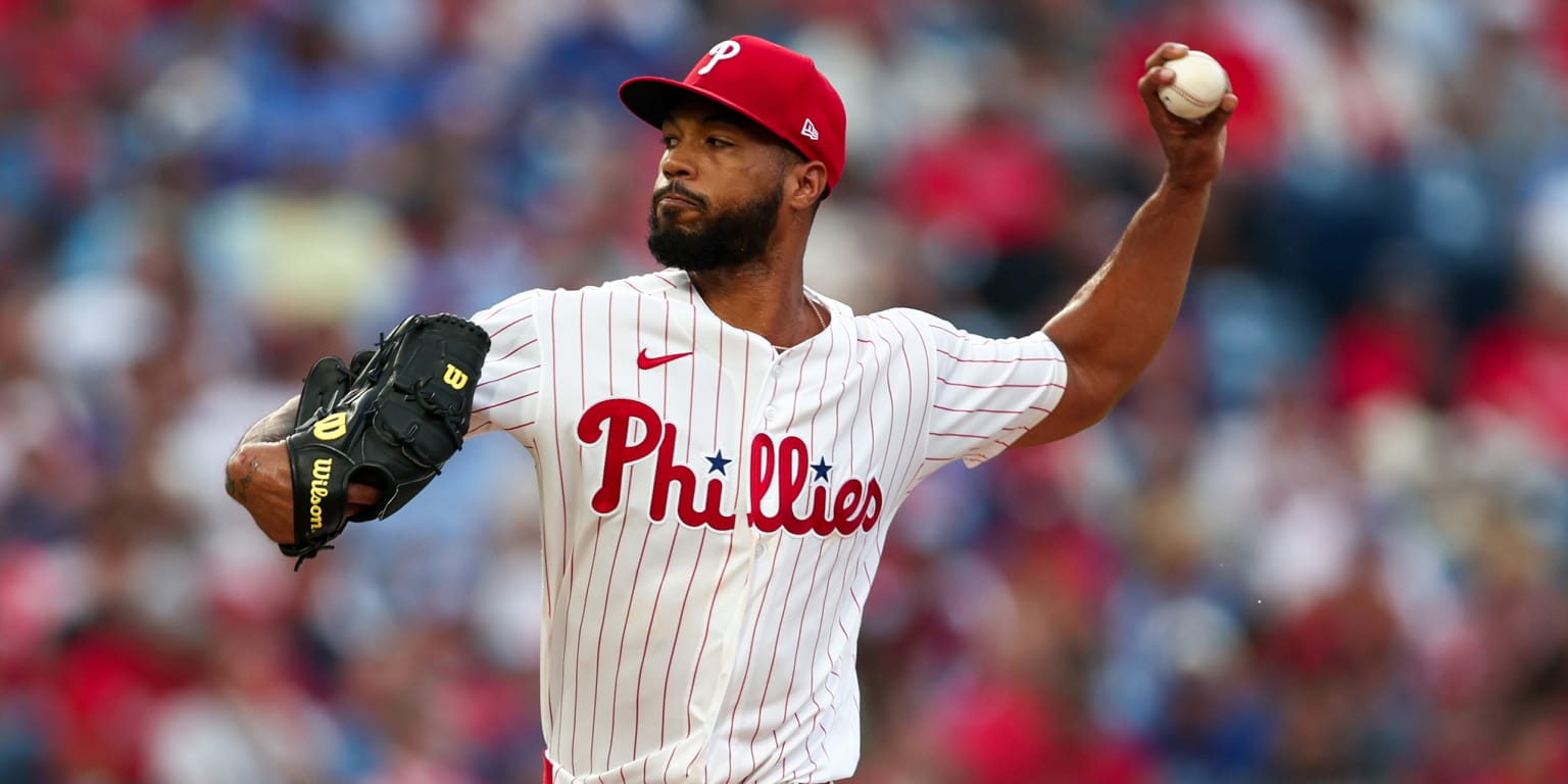 Sánchez's home dominance continues as Phillies stay in Wild Card run