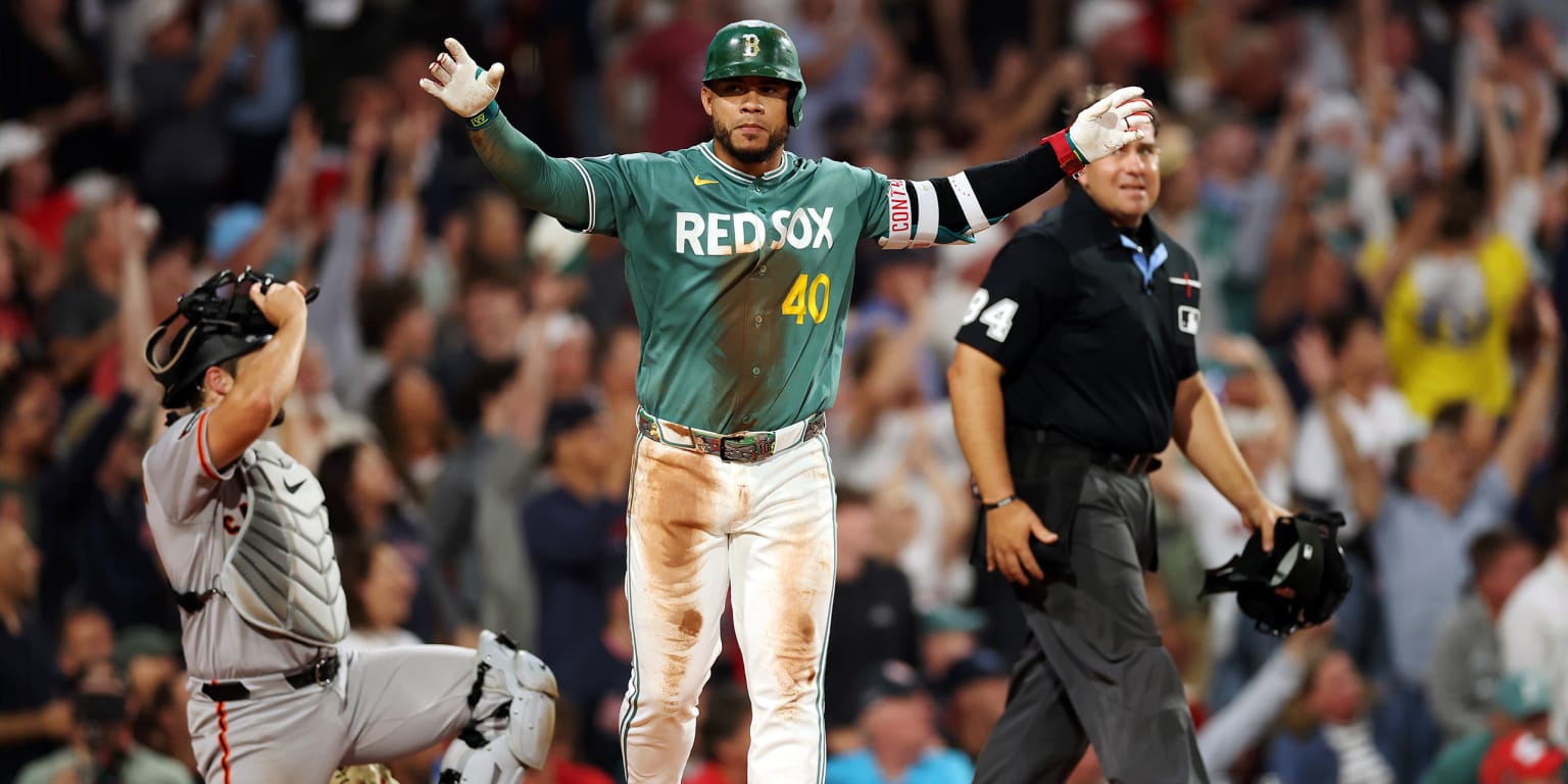 How far did Contreras' blast go? We'll let you know whenever it lands