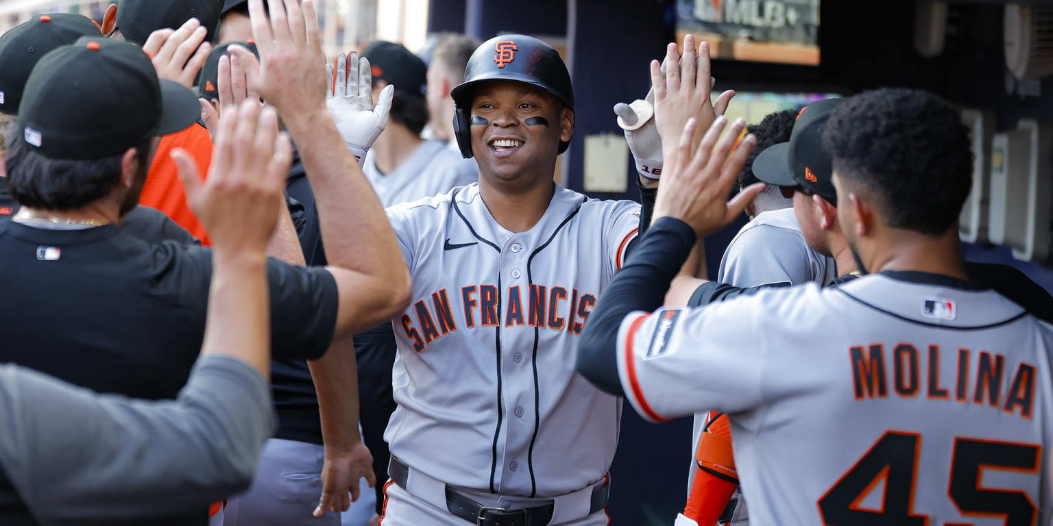 Giants' young bats -- and Devers' 30th HR -- help down Braves in makeup game