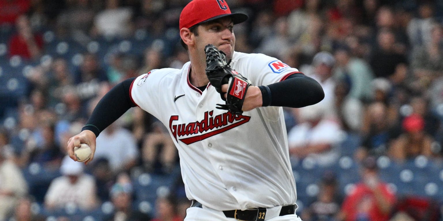 Williams records career-high 13 K's in key series opener vs. Jays