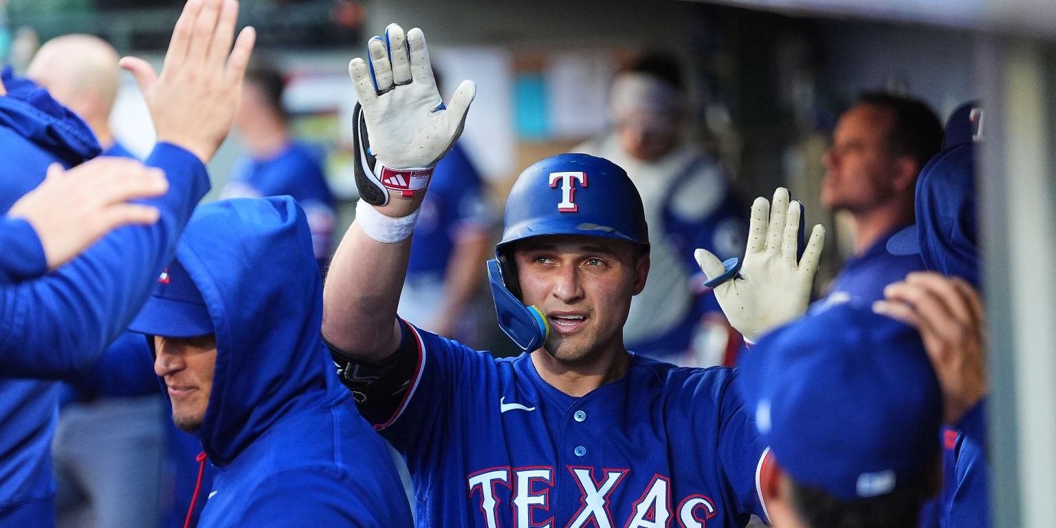 Rangers start fast and don't look back to down Mariners