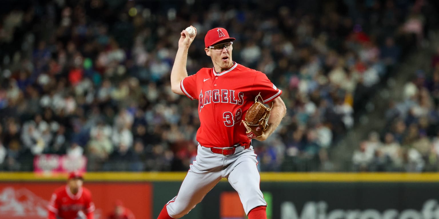 Johnson goes into offseason with ‘a little fire’ after taking loss in final start