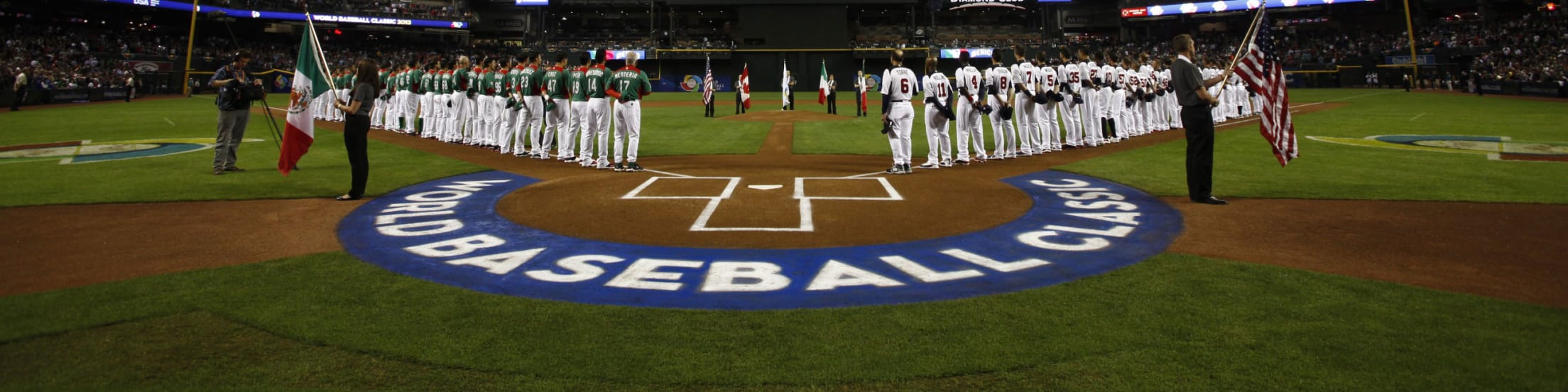 Mexico stuns U.S. in front of Chase Field World Baseball Classic sellout