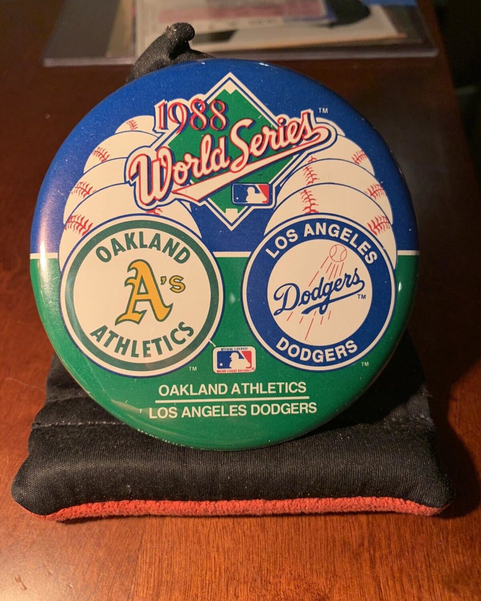 1988 MLB World Series Patch (Dodgers vs. A's)