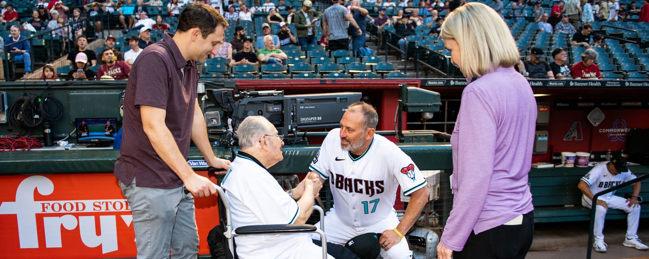 Dodgers: Passionate LA fans made Chase Field look like Dodger