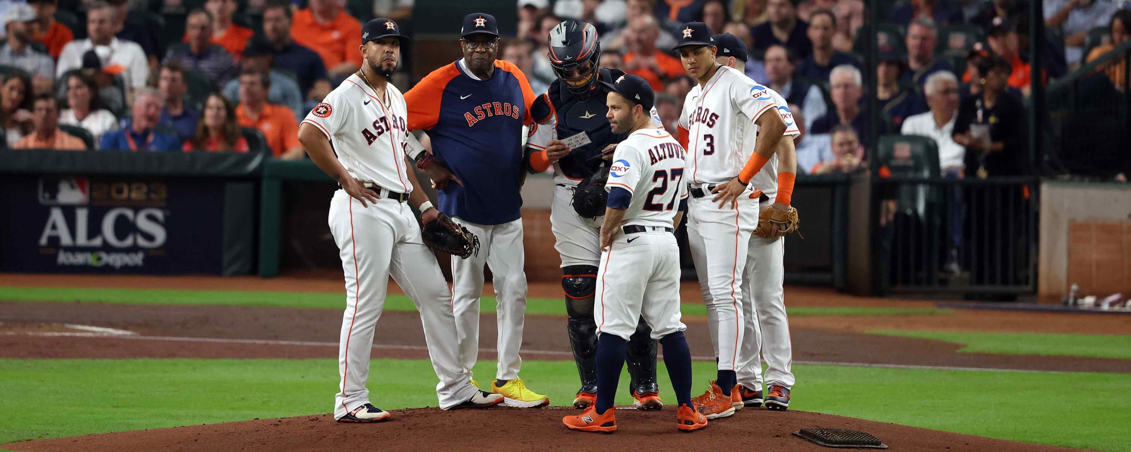 Anyone know anything about these City Connect jerseys? I found the Astros  one on multiple websites. : r/baseball