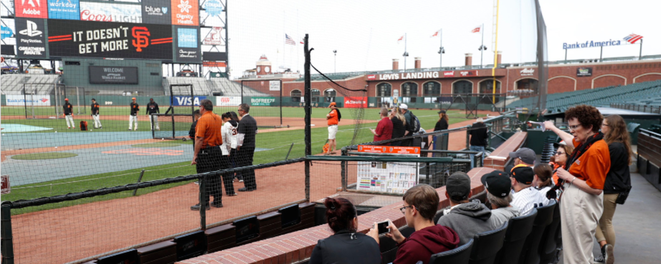Giants Dugout Store at Oracle Park