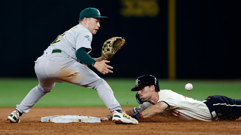 Seattle Mariners on X: High-fives and handshakes look even better