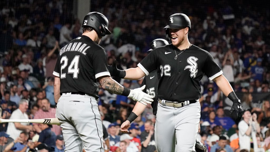 SELL THE WHITE SOX on X: Find someone who smiles and talks about