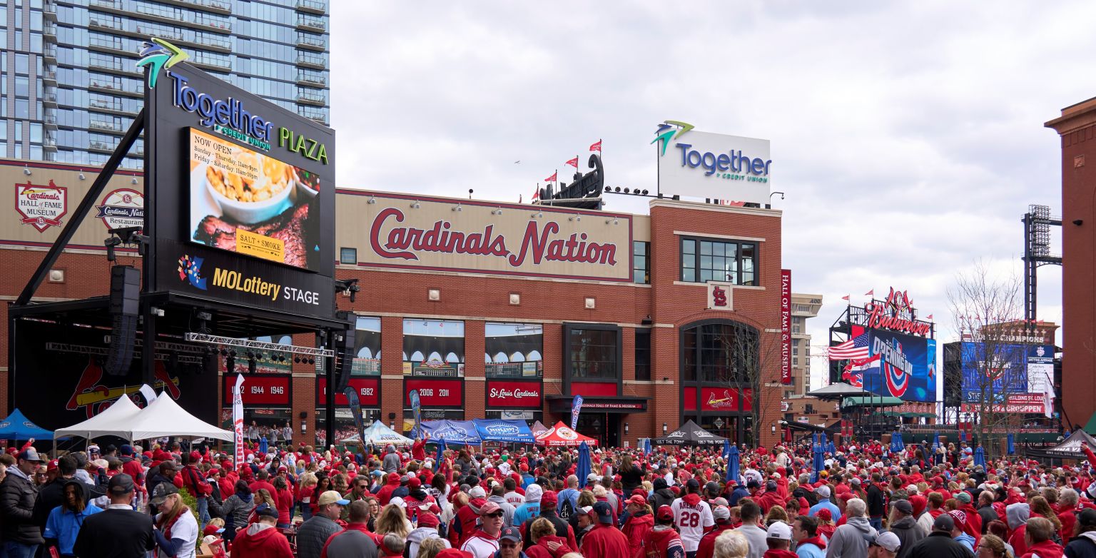 Cardinals Nation Outfield, Downtown St. Louis Editorial Photography - Image  of pastime, major: 68903217