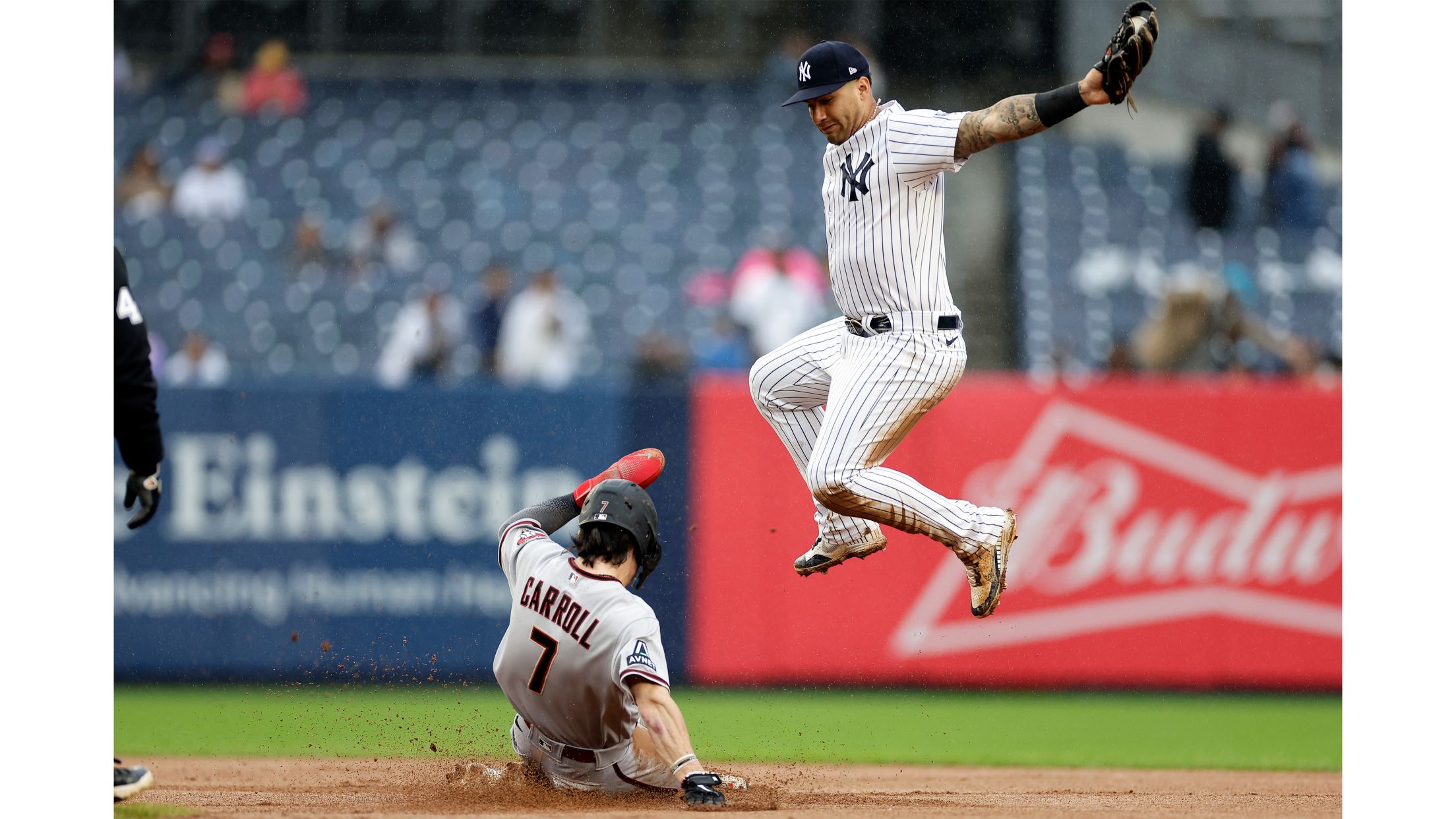 21 Yankees Introduce Randy Johnson Stock Photos, High-Res Pictures, and  Images - Getty Images