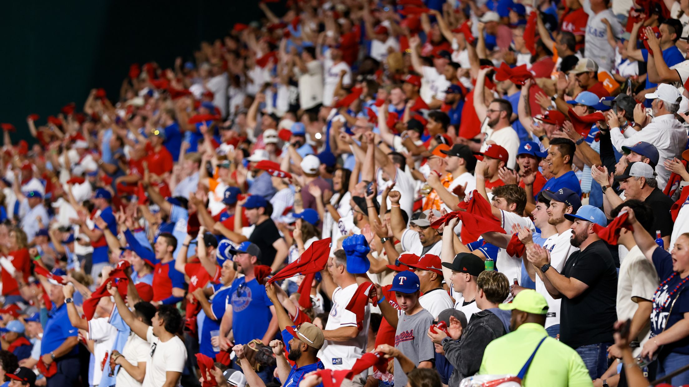 Globe Life Field on X: ARE YOU READY (TO PARTY)🎶🎉 Globe Life Field is  hosting watch parties for games 1+2 of the ALCS! Grab your @Rangers gear  and join us in cheering