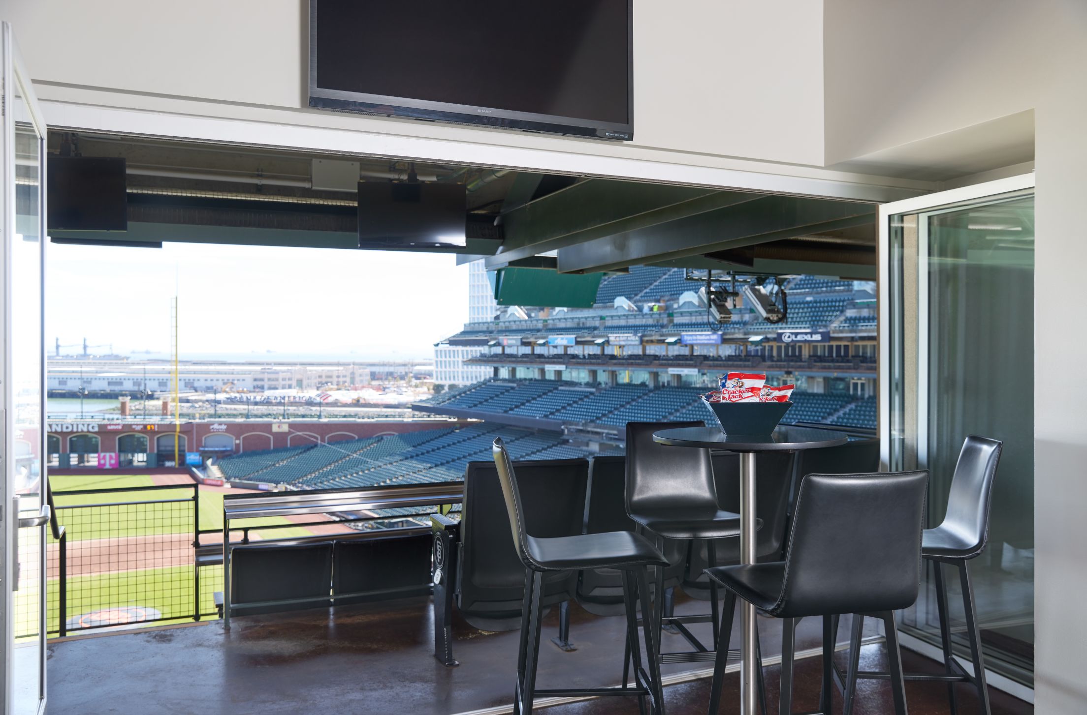 New Legends Suite option helps Bucs move members from the Club Level to the  Luxury Suite - Tampa Bay Business Journal