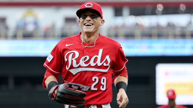 Cincinnati Reds - Our Reds Rookies photo shoot with Sonny