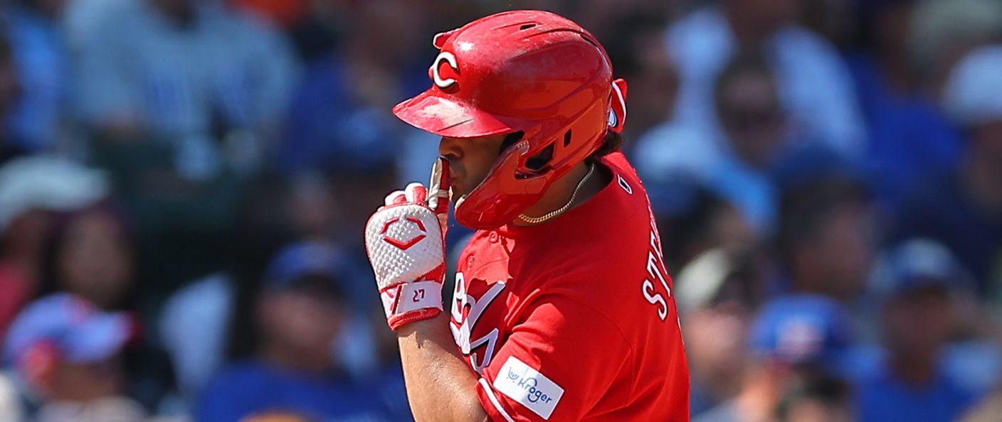 Action du match entre les Reds et les Cubs, au Wrigley Field.