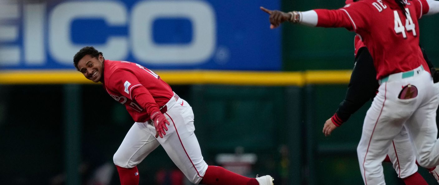 Action du match entre les Red Sox et les Reds, au Great American Ball Park.